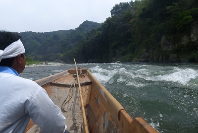 水しぶきが気持ちい