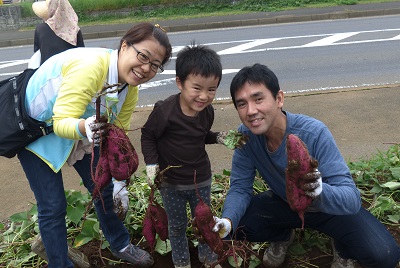 芋ほりツアー　親子で