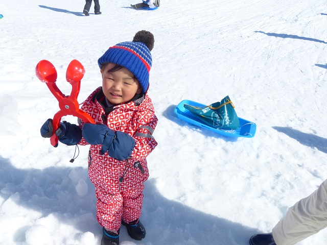 ゆきあそび　こども