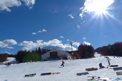 雪遊び　バスツアー　子連れ