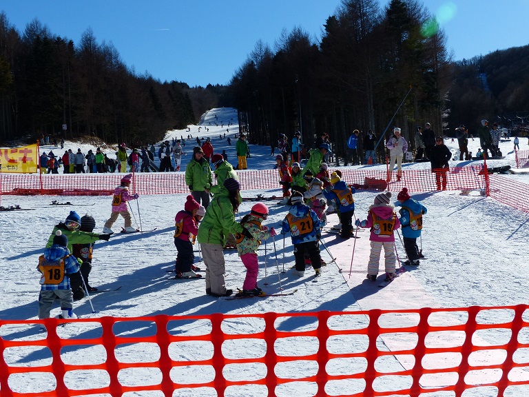 スキー宿泊　子どもツアー